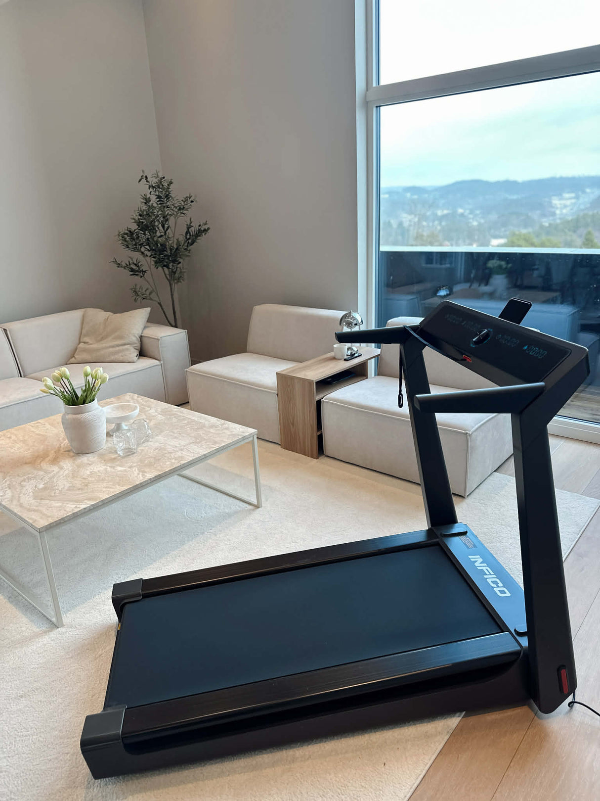 Infico WalkingPad® i15 Pro med Floating RunPad - Treningsgiganten.no